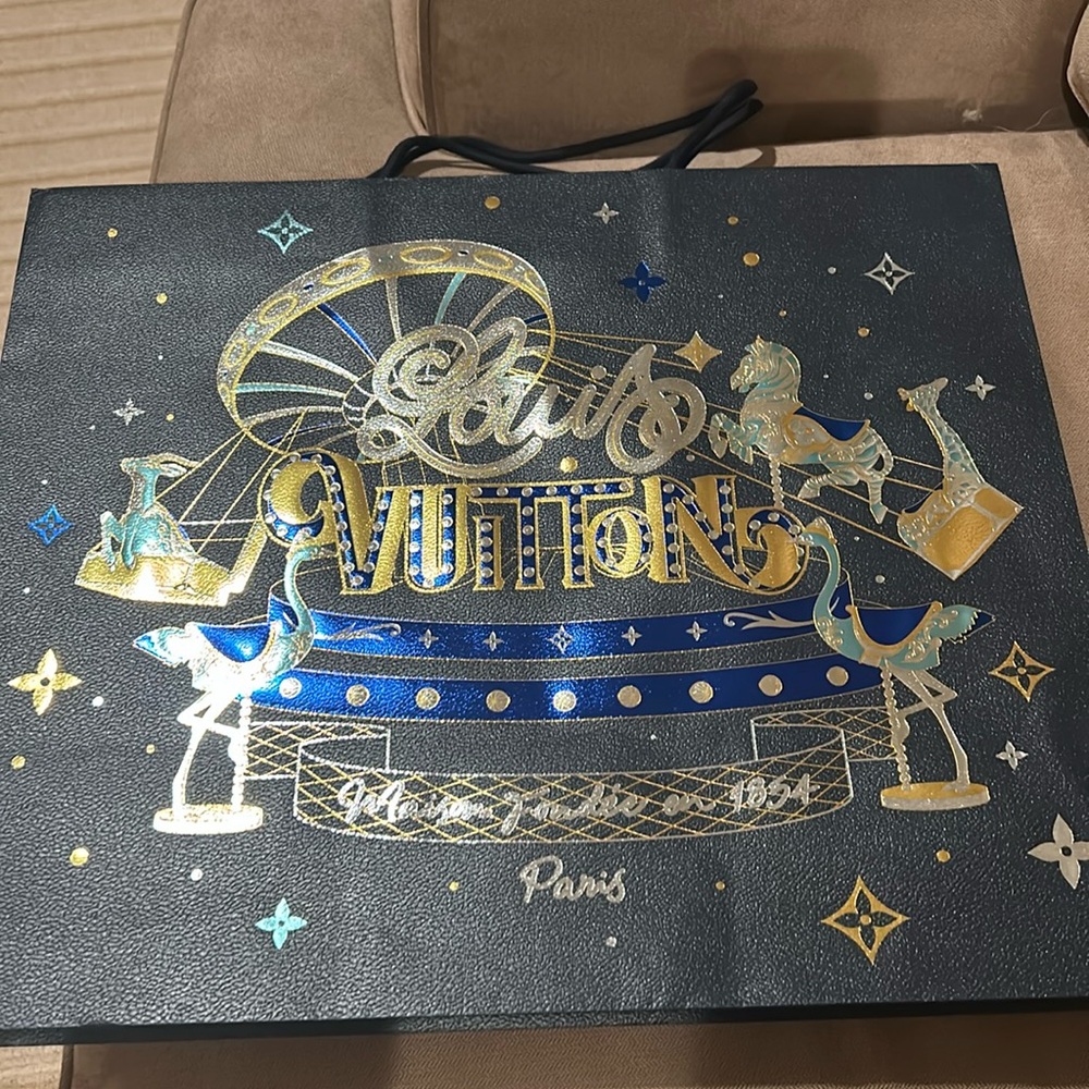 Brand New! 2024 Louis Vuitton Large Holiday Shopping bag